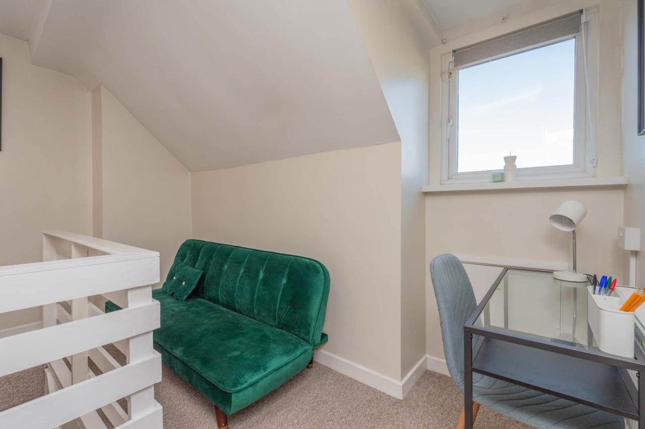 Appartamento Central Townhouse Wolverhampton - Sleeps 8 - Ideal For Contractors & Families Esterno foto