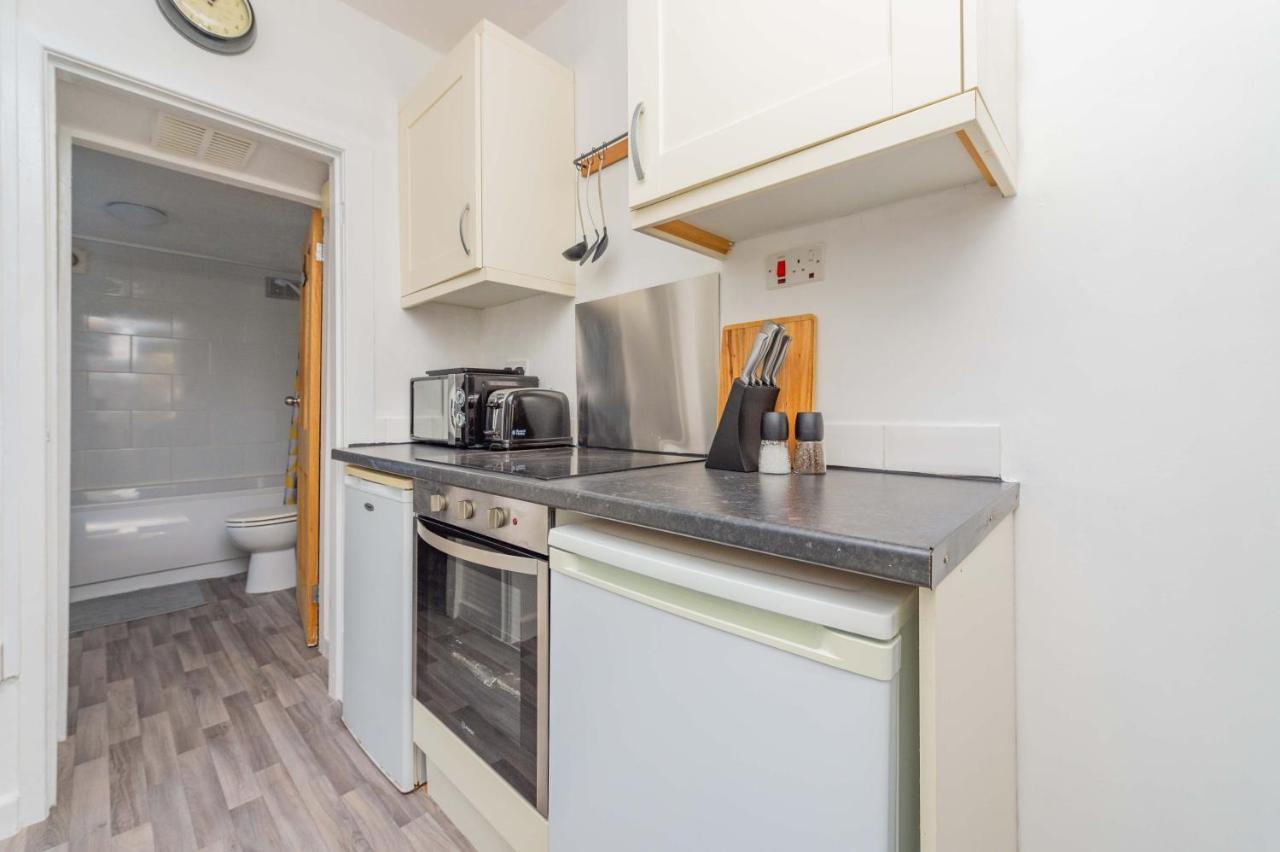 Appartamento Central Townhouse Wolverhampton - Sleeps 8 - Ideal For Contractors & Families Esterno foto