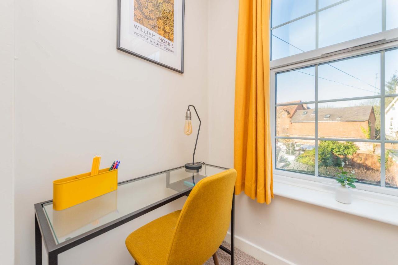 Appartamento Central Townhouse Wolverhampton - Sleeps 8 - Ideal For Contractors & Families Esterno foto